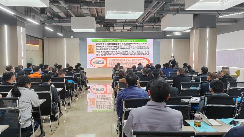 在职研究生培训费用按专业分类