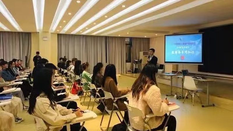 专升本与自考本科：两种提升学历路径的深度解析